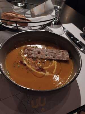 The Artist Roof Top Bar And Restaurant