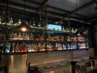 The Artist Roof Top Bar And Restaurant