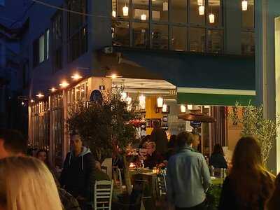 Μάντρα Φαγοποτείον