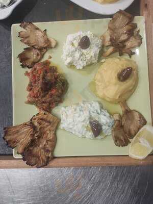 Μάντρα Φαγοποτείον