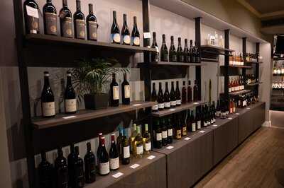 The Artist Ground Floor Wine & Beer