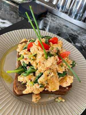 Vittori All Day Long