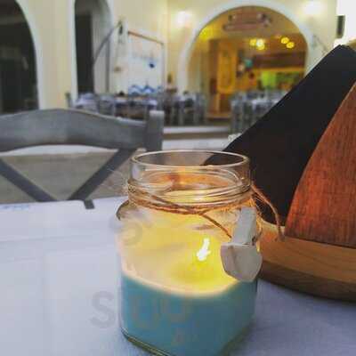 Το Καραβάκι Ταβέρνα