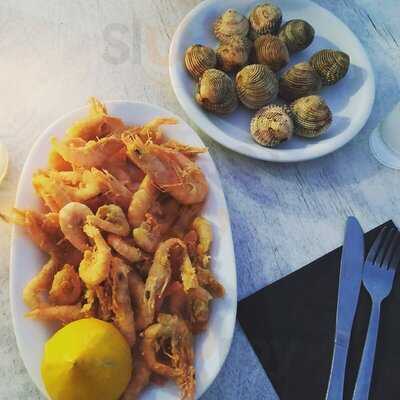 Το Καραβάκι Ταβέρνα