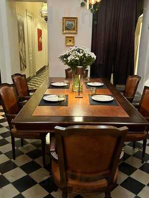 Grande Dame Athenian Tavern