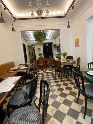 Grande Dame Athenian Tavern