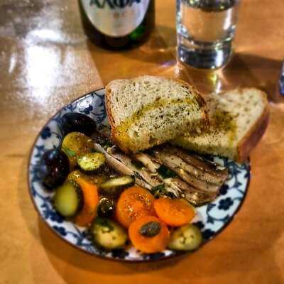 Capitol Καφε Μεζε