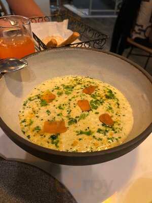 Samano Radio Restaurant