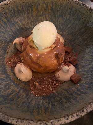 Samano Radio Restaurant