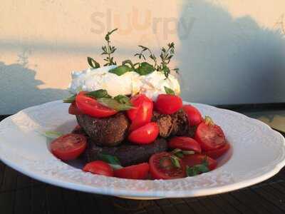 Eatwith: Olga Maria Of Athens