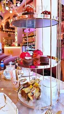 Fairytale Athens Psyrri