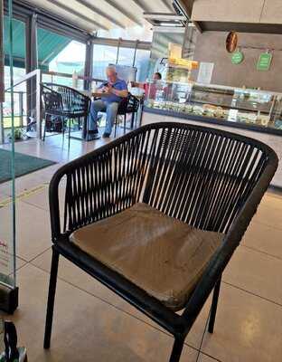 Gregory's Loef Lasonidou