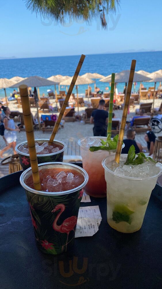 Lagoon Kitchen Beach Bar