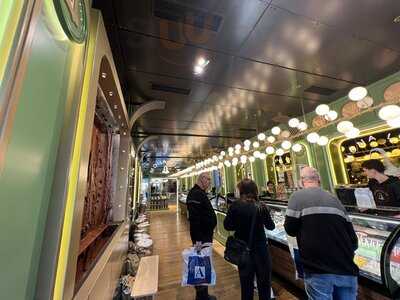 Mona Lisa L'atelier Del Gelato / Athens