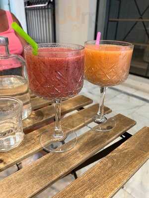 Το Καφέ Φυστίκι