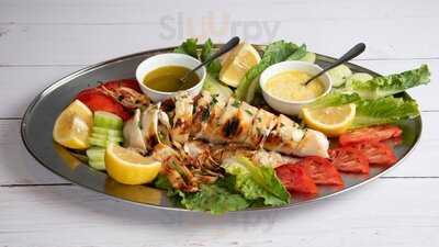Macao Psaromezedes Seafood