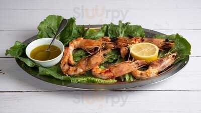 Macao Psaromezedes Seafood
