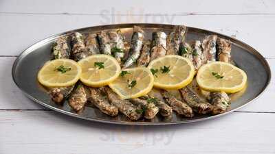 Macao Psaromezedes Seafood