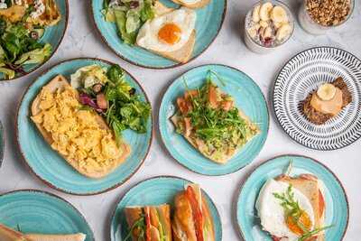 Modluv Music Art Cafe Bar