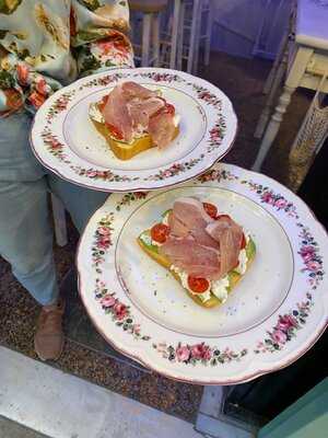 S’agapw Coffee Wine And Love