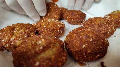Falafelo Street Food