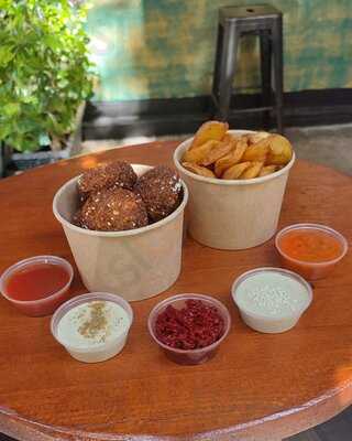 Falafelo Street Food