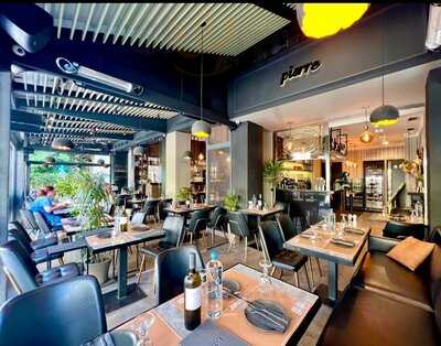 Pierre Bruncherie Cafe