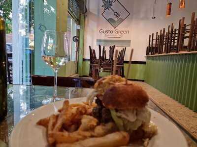 Gusto Green
