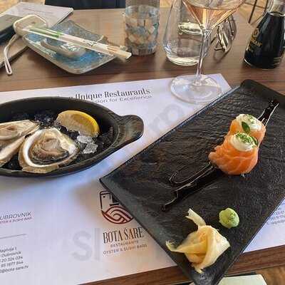 Oyster & Sushi Bar Bota