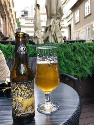 Roots Juice & Cocktail Bar