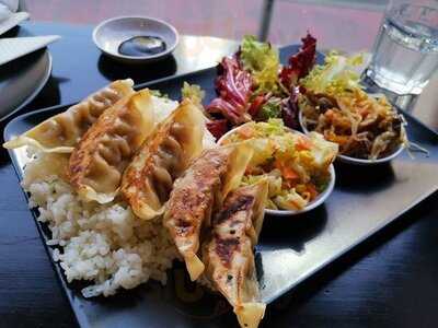 Gyoza Sake Bar