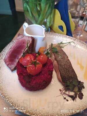 Ribice I Tri Tockice