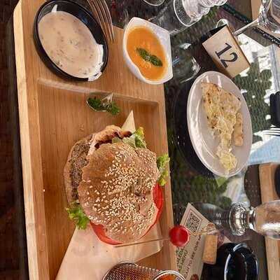 Taverna Marijin Dvorac