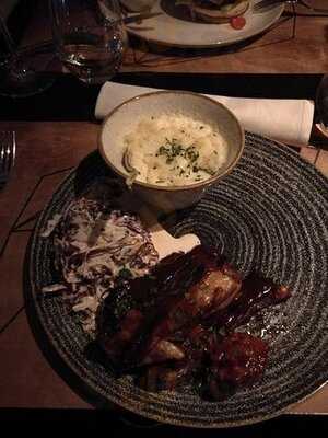 El Toro Restaurant & Bar