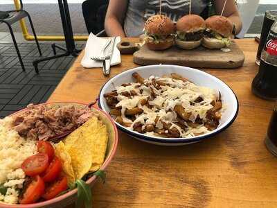 Submarine Burger Bogoviceva