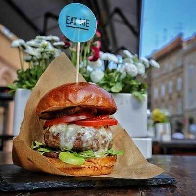 50 The Burger And Champagne Bar