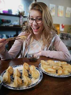 Jing Yuan Teahouse & Bistro