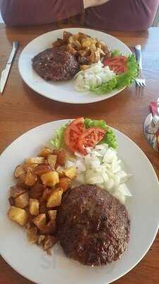 Mrak Restaurant & Grill