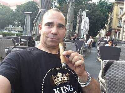 Hemingway Lounge Bar