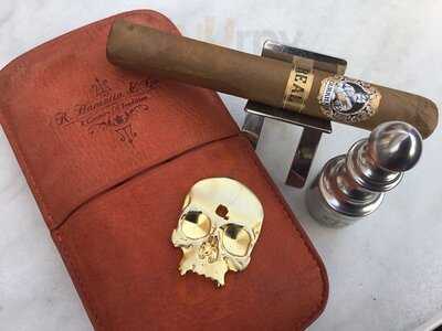 Hemingway Lounge Bar