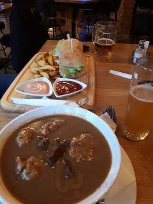 Ozujsko Pub - K Pivovari