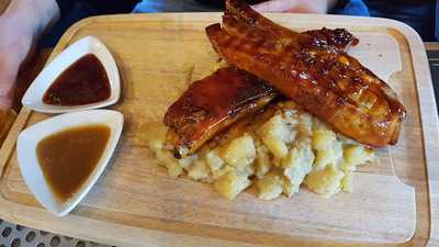 Ozujsko Pub - K Pivovari