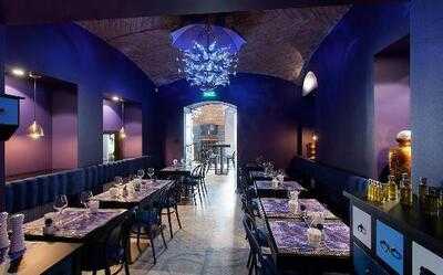 Restoran Waves Denim Bar