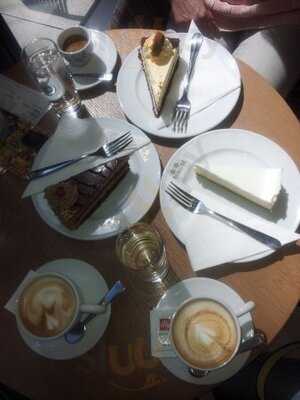 Atrium Coffee And Cakes