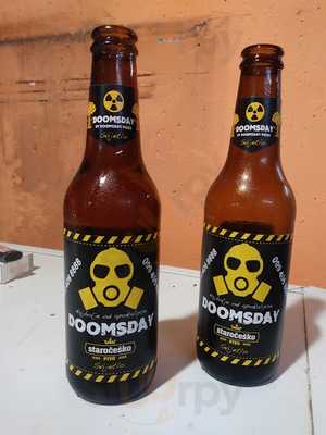 Pizzeria Doomsday Pizza