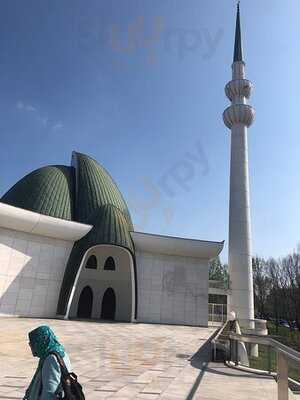Restoran U Islamskom Centru Zagreb