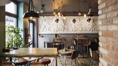 Bellucci Coffee & Wine Bar