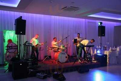 Time Restaurant & Bar