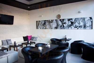 Time Restaurant & Bar