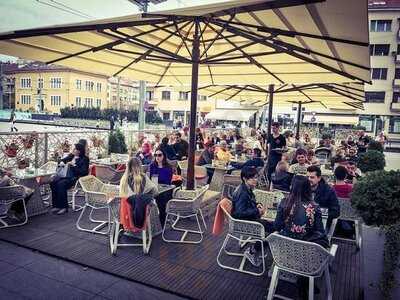 Pozuri Polako Coffee Bar